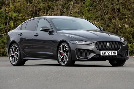 00-jaguar-xe-review